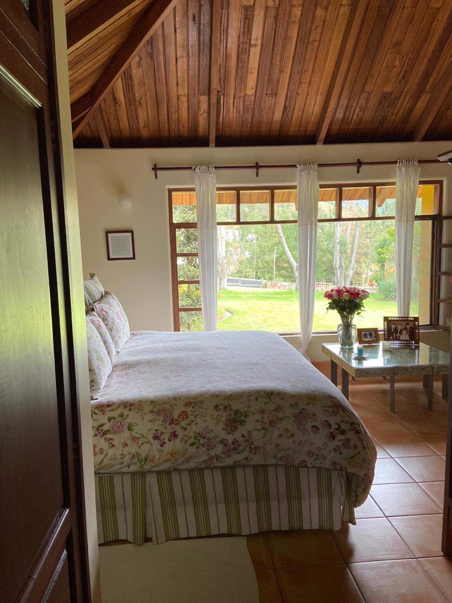 Cottage house กายัมเบ ภายนอก รูปภาพ